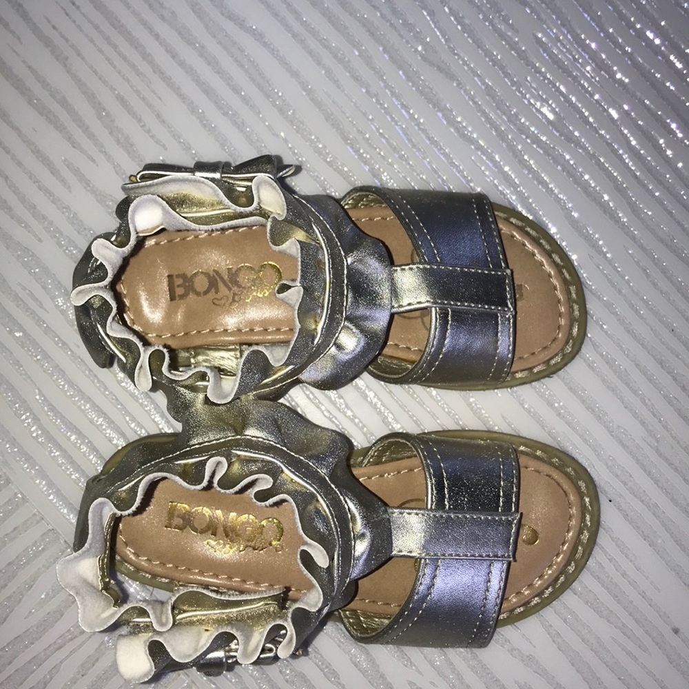 Shoes - Picture 5 of 6